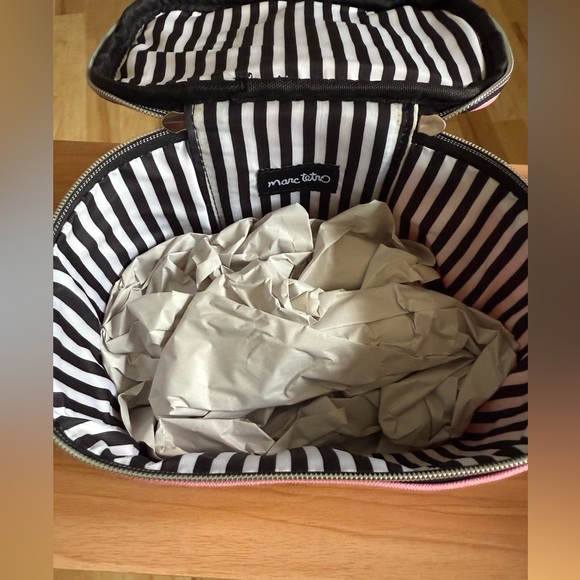 NWT Marc Tetro Yorkshire Terrier Dog Pink Make Up Bag - Picture 7 of 10